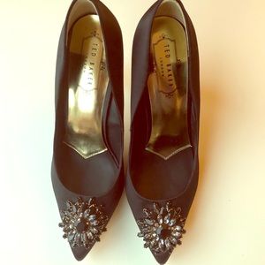 ‘Peetch’ Pointy Toe Pump by Ted Baker London